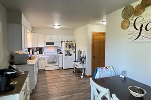 2218 Peters Dr, Eau Claire, WI 54703 - Photo 7