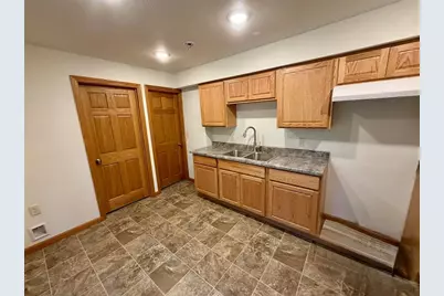 2519 Peebles Street, Eau Claire, WI 54703 - Photo 7