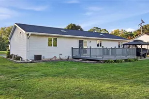 2747 Diane Ln, Eau Claire, WI 54703 - Photo 3