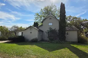 719 Pierce St, Black River Falls, WI 54615 - Photo 35