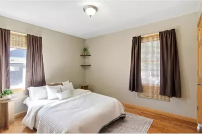 1043 Vine Street, Eau Claire, WI 54703 - Photo 15