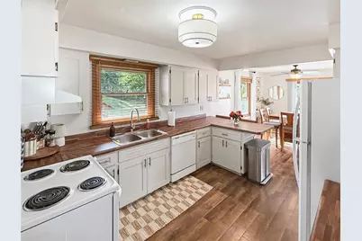 2417 Shale Ledge Road, Eau Claire, WI 54703 - Photo 5