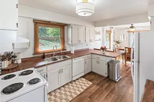 2417 Shale Ledge Rd, Eau Claire, WI 54703 - Photo 5
