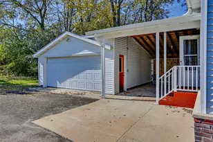 310 Fillmore St, Black River Falls, WI 54615 - Photo 5