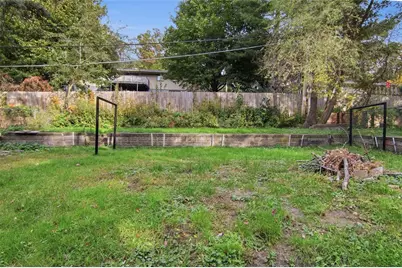 831 Hastings Way, Eau Claire, WI 54703 - Photo 23