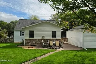 1602 S Washington Ave, Marshfield, WI 54449 - Photo 3