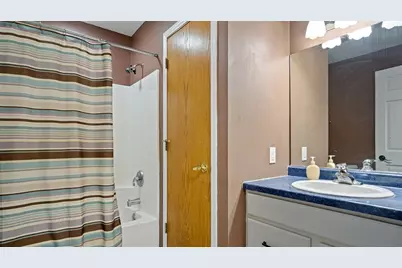 2922 Wayland Court, Eau Claire, WI 54703 - Photo 15