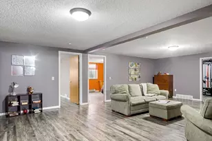 2922 Wayland Ct, Eau Claire, WI 54703 - Photo 41