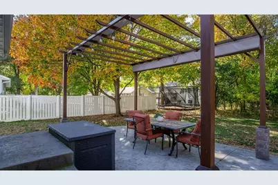 2922 Wayland Court, Eau Claire, WI 54703 - Photo 7