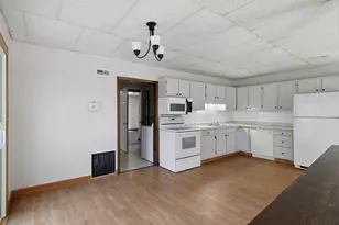 513 Main St, Augusta, WI 54722 - Photo 7