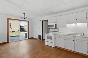 513 Main St, Augusta, WI 54722 - Photo 3