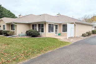 4217 W Robin Meadows Ln, Eau Claire, WI 54701 - Photo 3