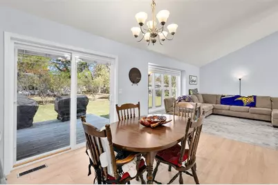 332 W Hamilton Avenue, Eau Claire, WI 54701 - Photo 9