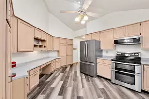 332 W Hamilton Ave, Eau Claire, WI 54701 - Photo 11