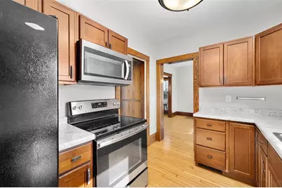 233 Garfield Avenue, Eau Claire, WI 54701 - Photo 13
