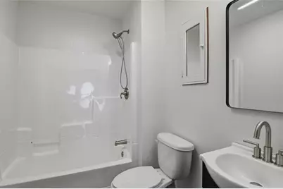 2422 4th Street, Eau Claire, WI 54703 - Photo 21