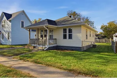 2422 4th Street, Eau Claire, WI 54703 - Photo 3