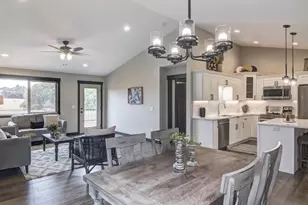 5612 Moss Trail, Eau Claire, WI 54701 - Photo 7
