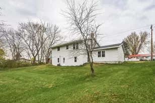 417 E Grant St, Augusta, WI 54722 - Photo 5