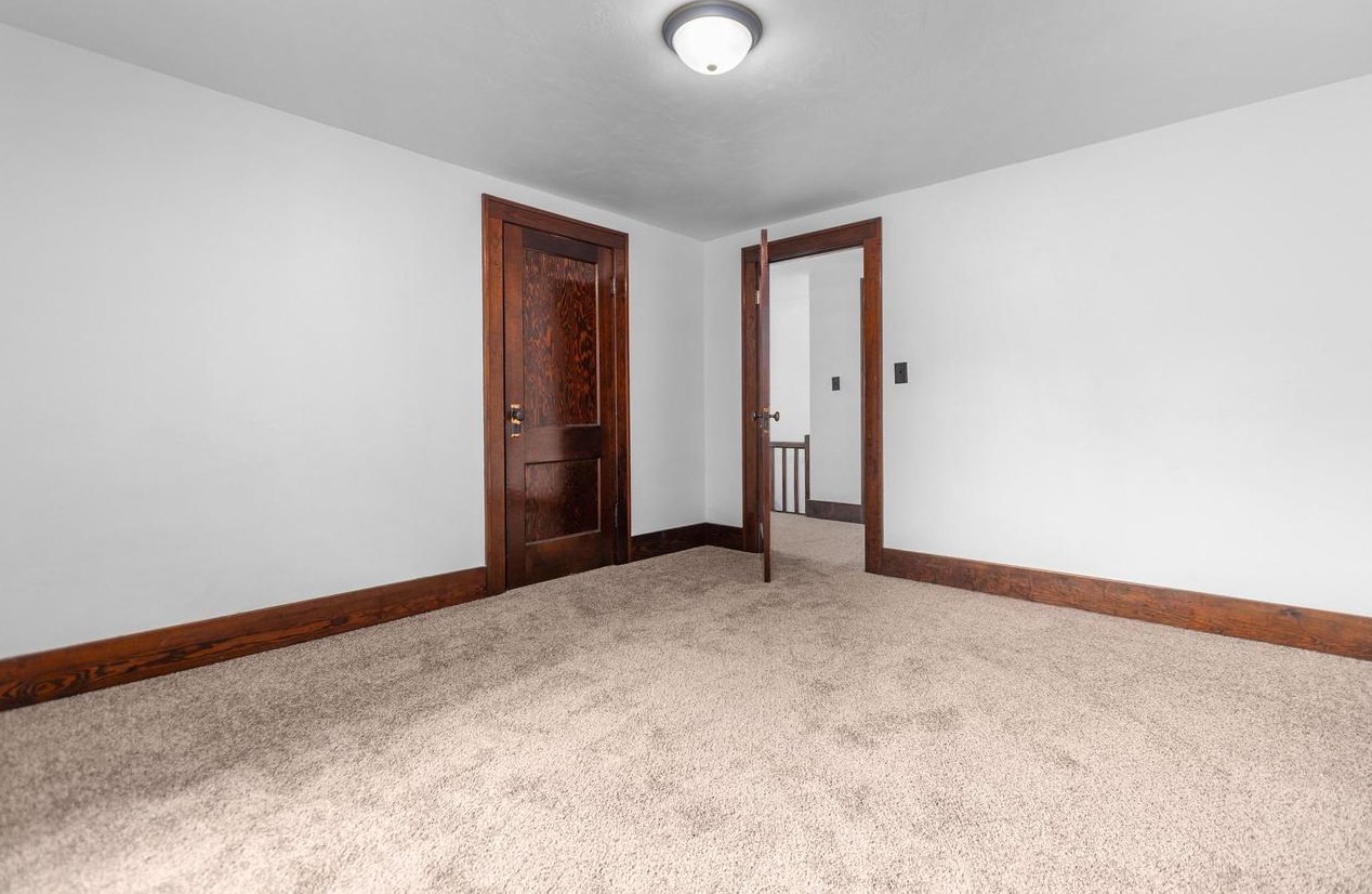 1234 Cedar St, Oshkosh WI  54901-3626 exterior