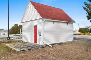 110 Hathaway Dr, Kewaunee, WI 54216 - Photo 13