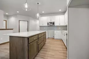 487 Papermill Cir, Kimberly, WI 54136 - Photo 13