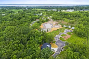 205 Deer Shed Trl, Green Bay, WI 54302 - Photo 17