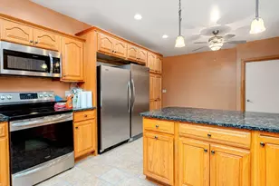 360 1st St, Menasha, WI 54952 - Photo 15