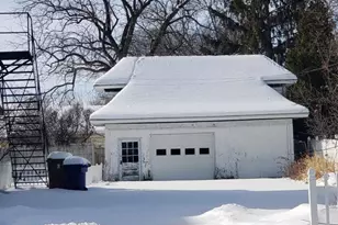 360 1st St, Menasha, WI 54952 - Photo 39