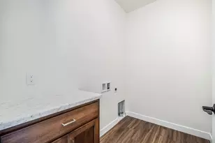 208 W National Ave, Brillion, WI 54110 - Photo 21