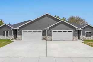 208 W National Ave, Brillion, WI 54110 - Photo 55