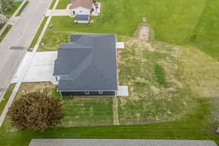 208 W National Ave, Brillion, WI 54110 - Photo 59