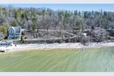 5341 Edgewater Beach Road, Green Bay, WI 54311 - Photo 3