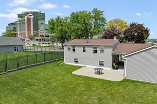 893 Stadium Dr, Green Bay, WI 54304 - Photo 29