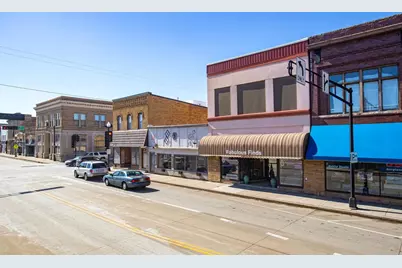 811 Oregon Street, Oshkosh, WI 54902 - Photo 3