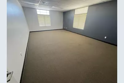 101 S Pioneer Road, Fond du Lac, WI 54935 - Photo 7