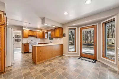 716 Sunset Drive, Marinette, WI 54143 - Photo 13