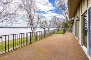 2151 Sunrise Dr, Appleton, WI 54914 - Photo 51