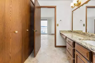 2151 Sunrise Dr, Appleton, WI 54914 - Photo 33