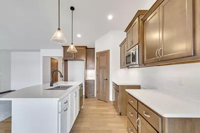 1419 Prairie Lake Circle, Neenah, WI 54956 - Photo 7