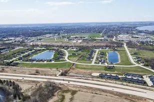 477 N Country Ln, Fond du Lac, WI 54935 - Photo 3