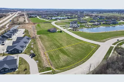 551 N Country Lane, Fond du Lac, WI 54935 - Photo 1