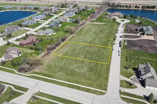 1081 Pine Lake Dr, Fond du Lac, WI 54935 - Photo 3