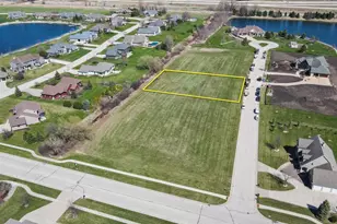 1095 Pine Lake Dr, Fond du Lac, WI 54935 - Photo 1