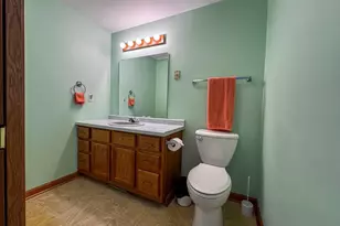 N9960 Meadowlark Ln, Crivitz, WI 54114 - Photo 17