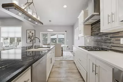 900 Woodcrest Heights Drive, Menasha, WI 54952 - Photo 9