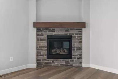 2671 Lawrence Lane, Neenah, WI 54956 - Photo 7