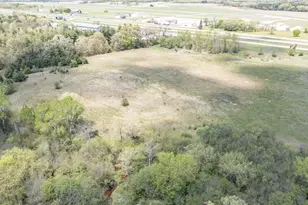 E4347 E Gate Dr, Waupaca, WI 54981 - Photo 13