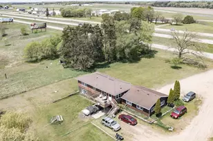 E4347 E Gate Dr, Waupaca, WI 54981 - Photo 3