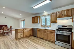 8103 W Folsom St, Eau Claire, WI 54703 - Photo 9